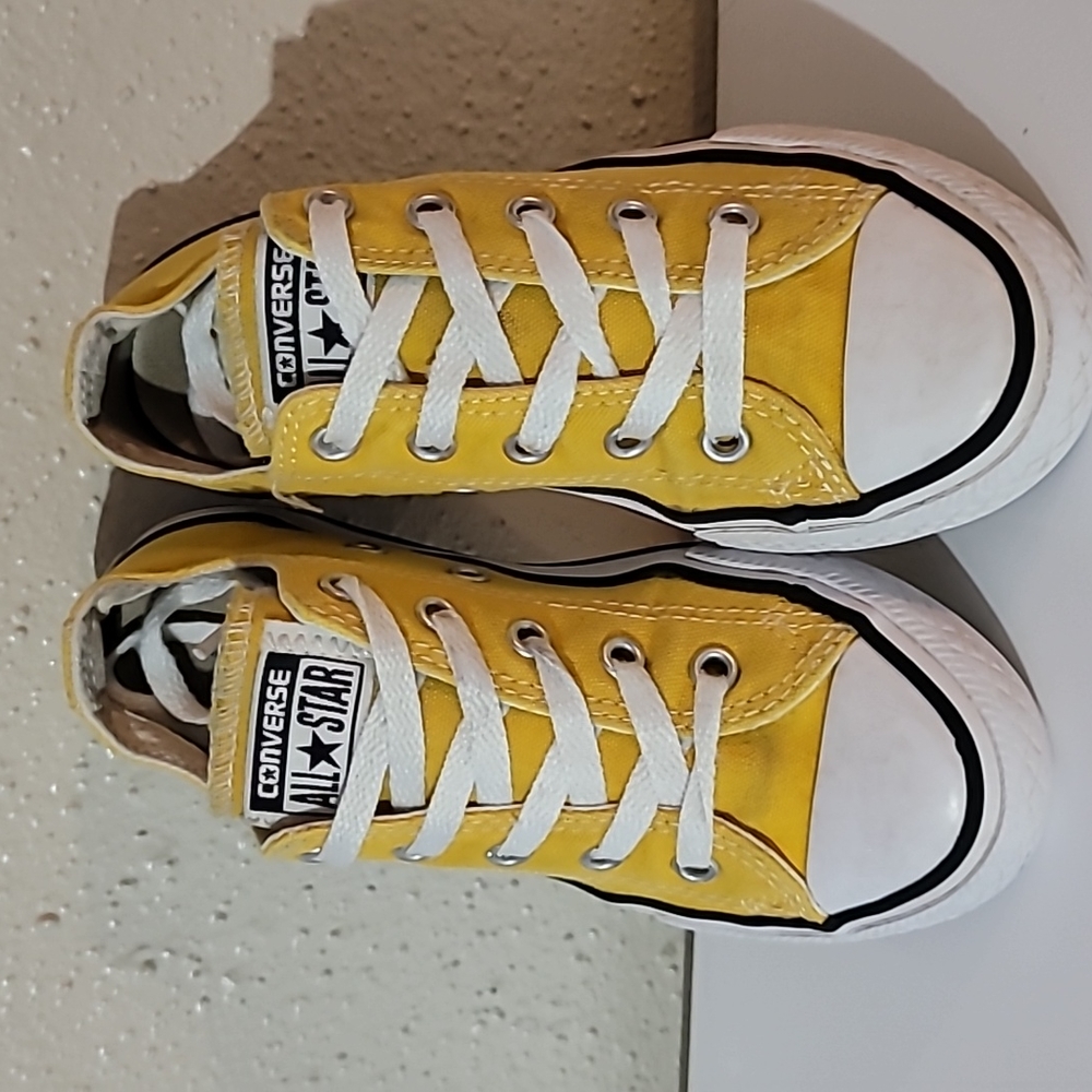Yellow Converse - Picture 3 of 5